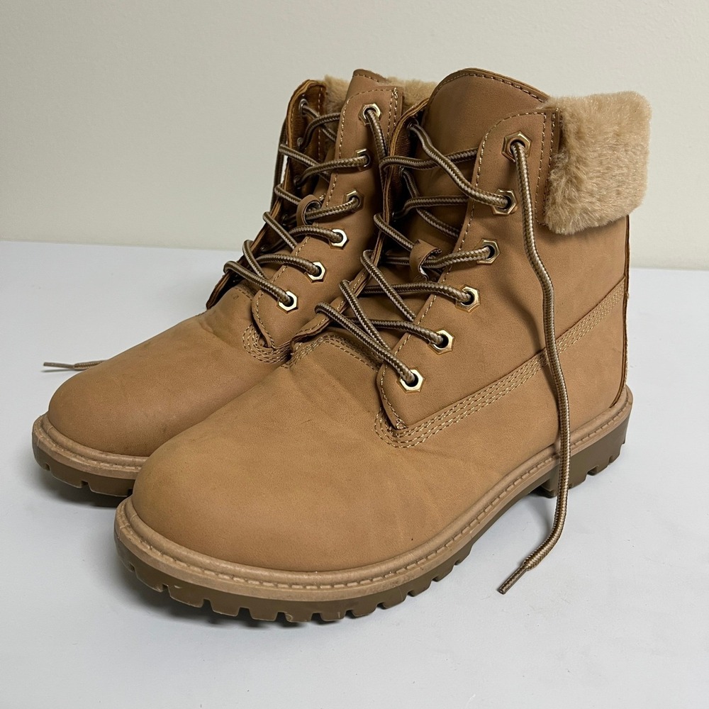 Bamboo Womens Tan Faux Fur Trim Lace Up Combat Edison Boots Ankle Boots Size 8